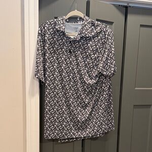 176 Black and White Floral Button-Up Shirt